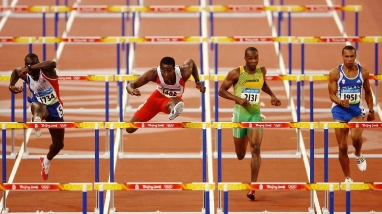 [CBA]面对张镇麟 威尔斯强突干拔命中